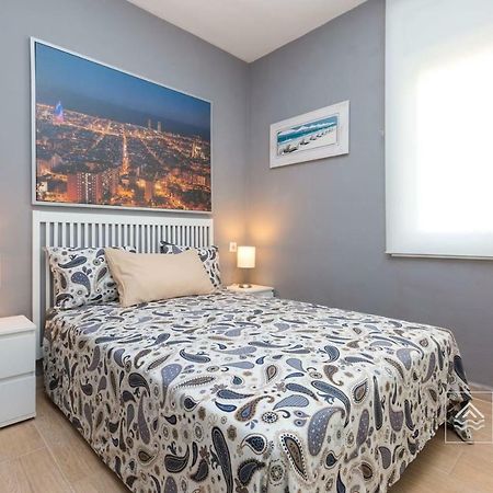 S12 - Beach Front Apartment --Free Wifi- Salou Zewnętrze zdjęcie