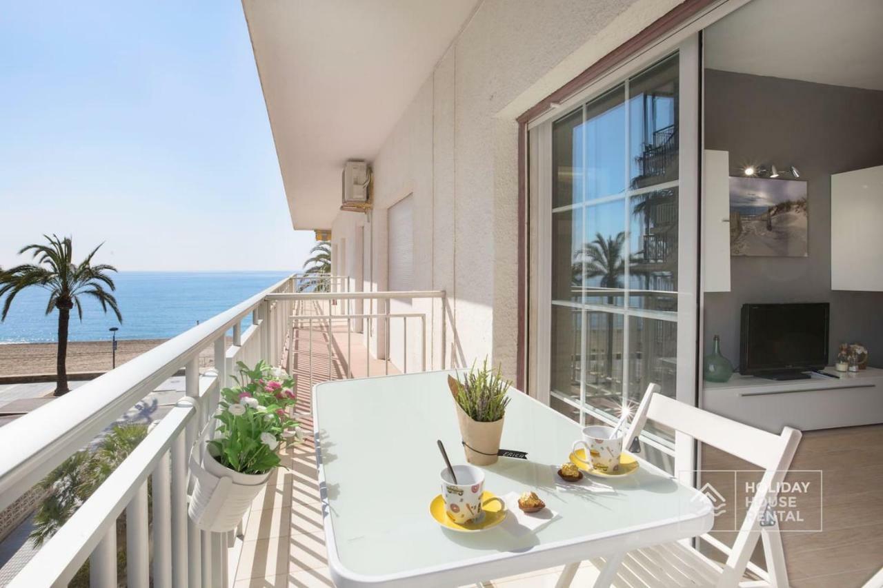 S12 - Beach Front Apartment --Free Wifi- Salou Zewnętrze zdjęcie