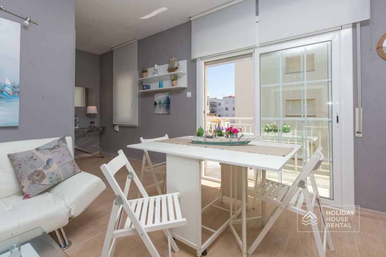 S12 - Beach Front Apartment --Free Wifi- Salou Zewnętrze zdjęcie