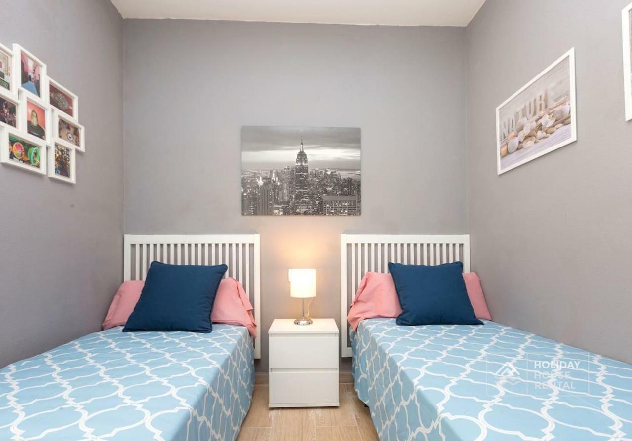 S12 - Beach Front Apartment --Free Wifi- Salou Zewnętrze zdjęcie